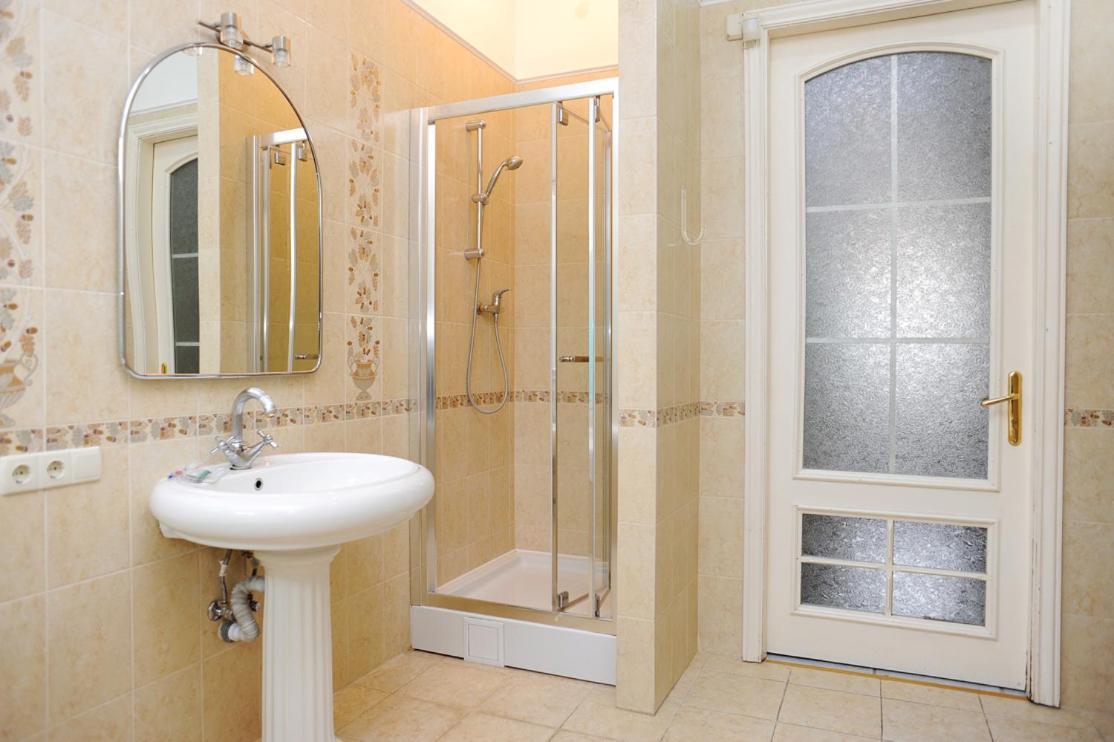 Apartment Premium Rent In Centre - *